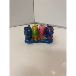 Challis & Roos Sea Life Whimsical Fish Toothbrush Holder 4-Spot Spring Tails